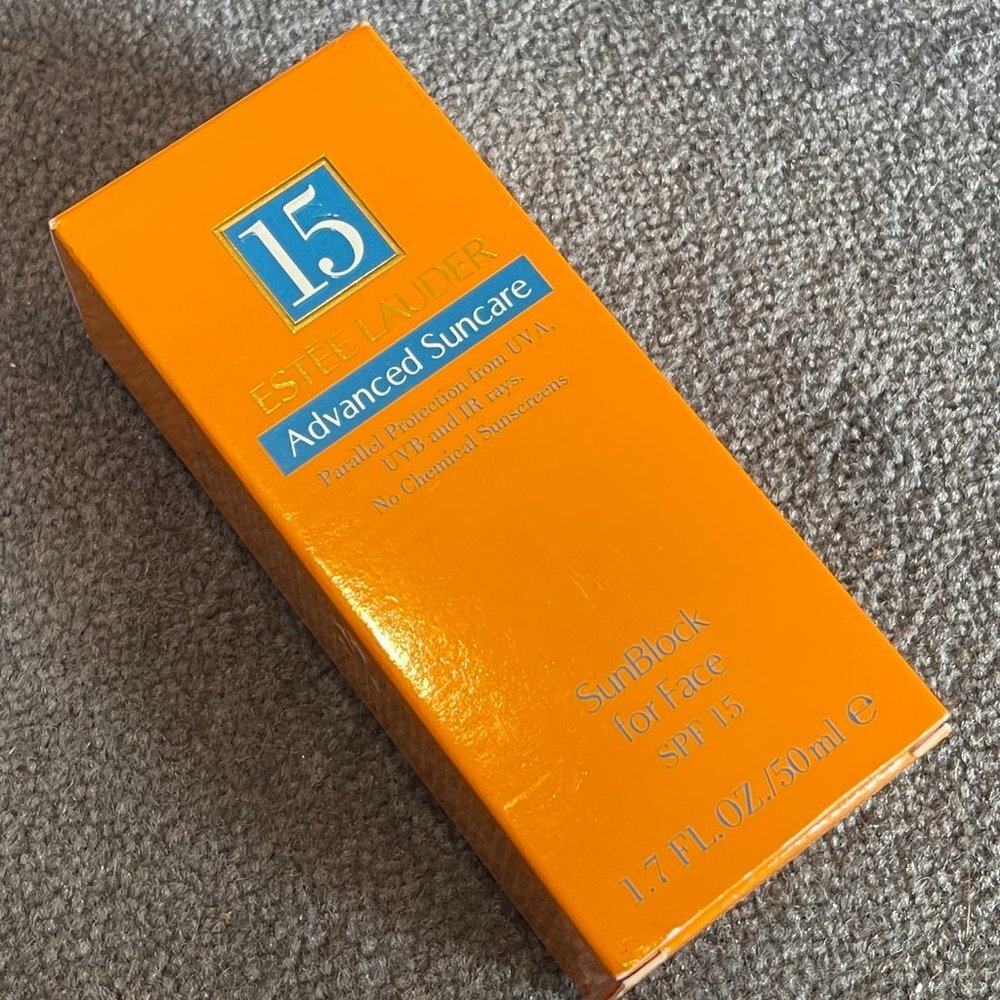 ESTEE LAUDER ADVANCED SUNCARE SUNBLOCK FOR FACE SPF 15